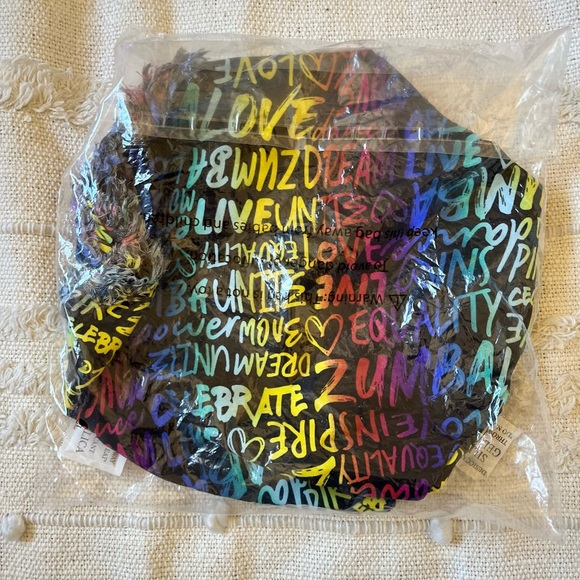 NWT Zumba Fitness Joy Scarf - Picture 4 of 4